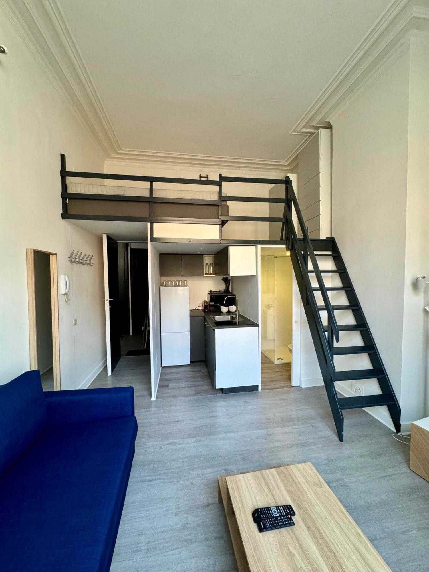 Studio Avec Chambre En Mezzanine Bruxelles Esterno foto